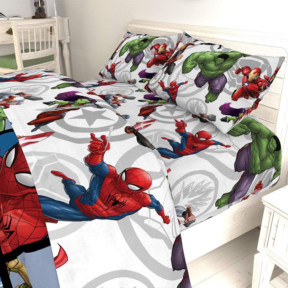 Jay Franco Marvel Avengers Team 5-Piece Full Bedding Set - Super Soft Fade-Resistant Polyester Comforter & Sheet Set (Official Licensed Marvel Product) - Perfect for Kids' Bedrooms, Dorm Rooms & Superhero Themed Decor