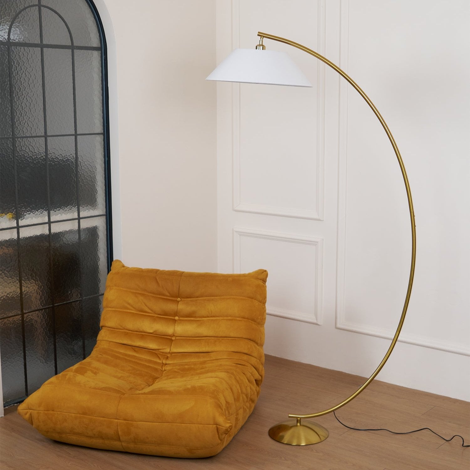 Modern Circo LED Floor Lamp with Adjustable Brightness - Perfect for Living Room, Bedroom, and Office Lighting