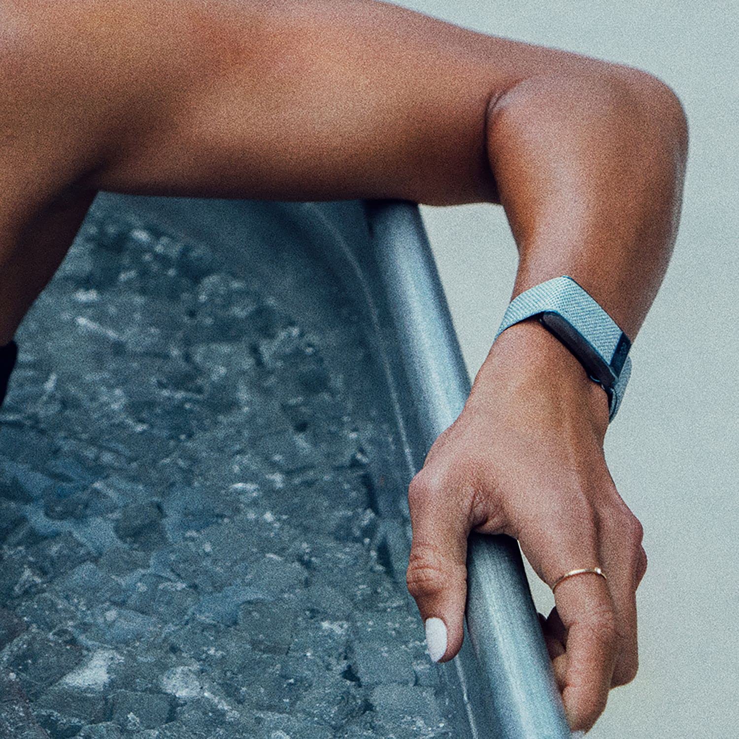 WHOOP 4.0 SuperKnit Wristband - Ultra-Soft & Durable for Fitness Tracking - Ice Color