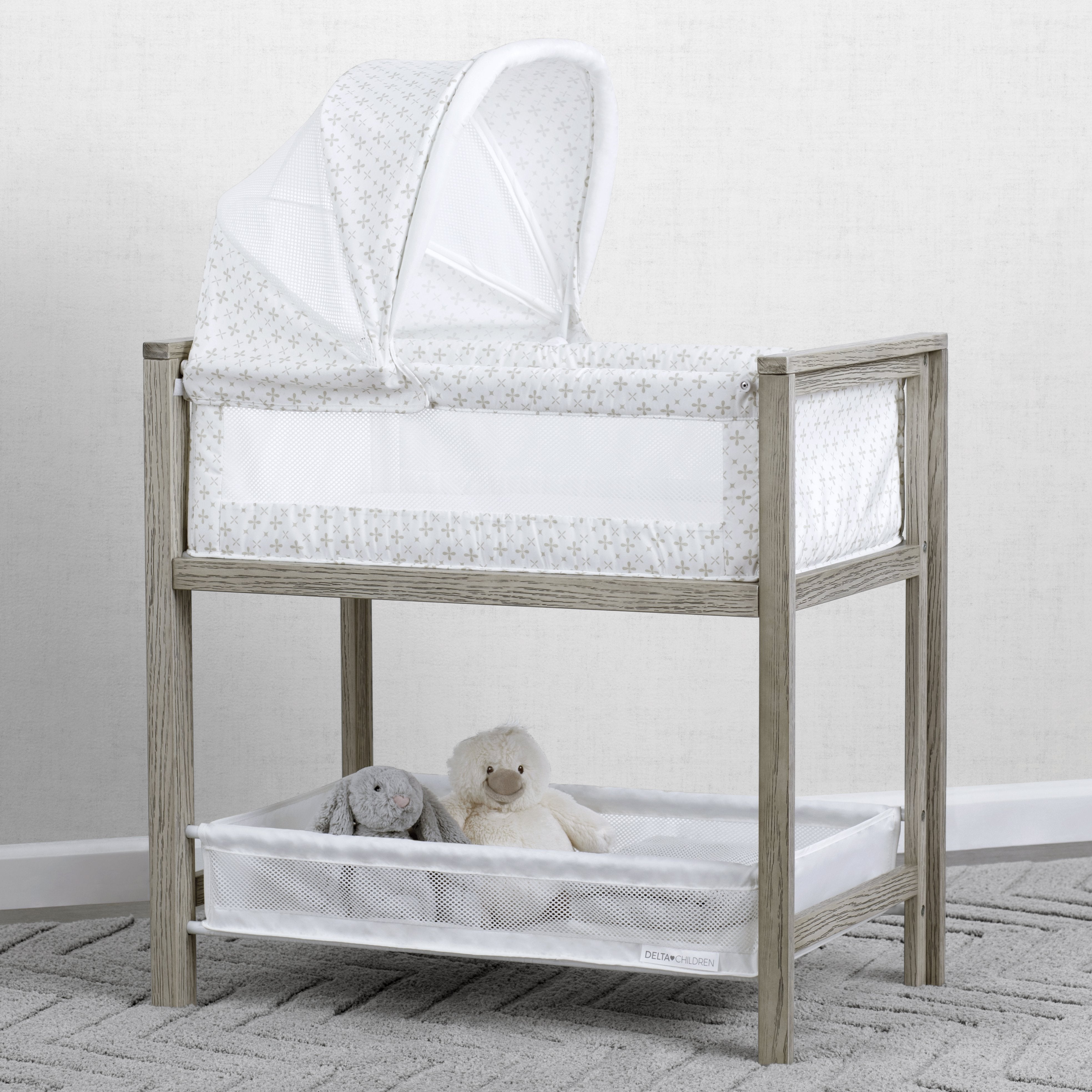 Royal Charm (2098)