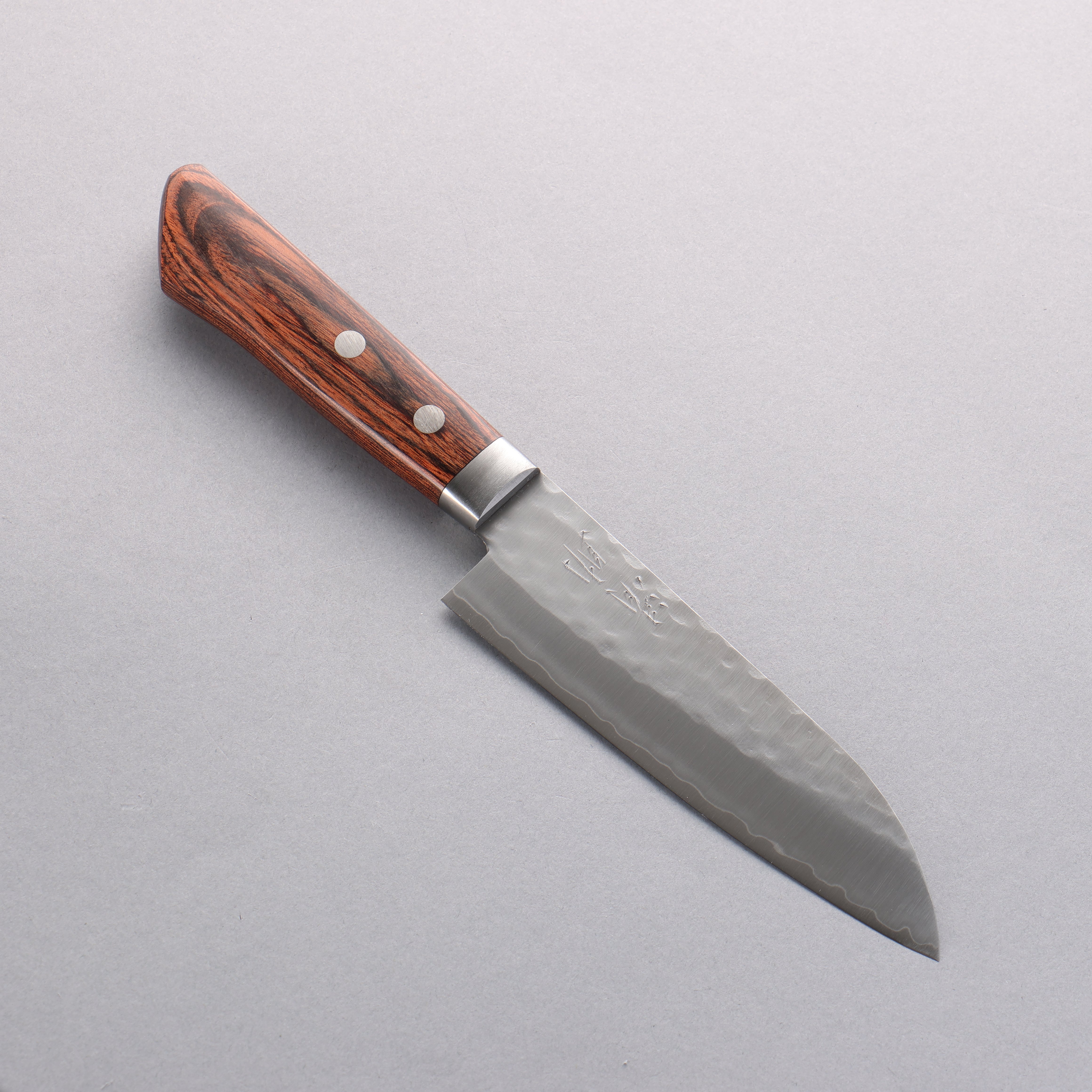 Premium Seisuke VG1 Hammered Santoku Knife 135mm - Japanese Damascus Steel Blade with Mahogany Handle - Perfect for Slicing, Dicing & Chopping Vegetables, Fruits & Herbs
