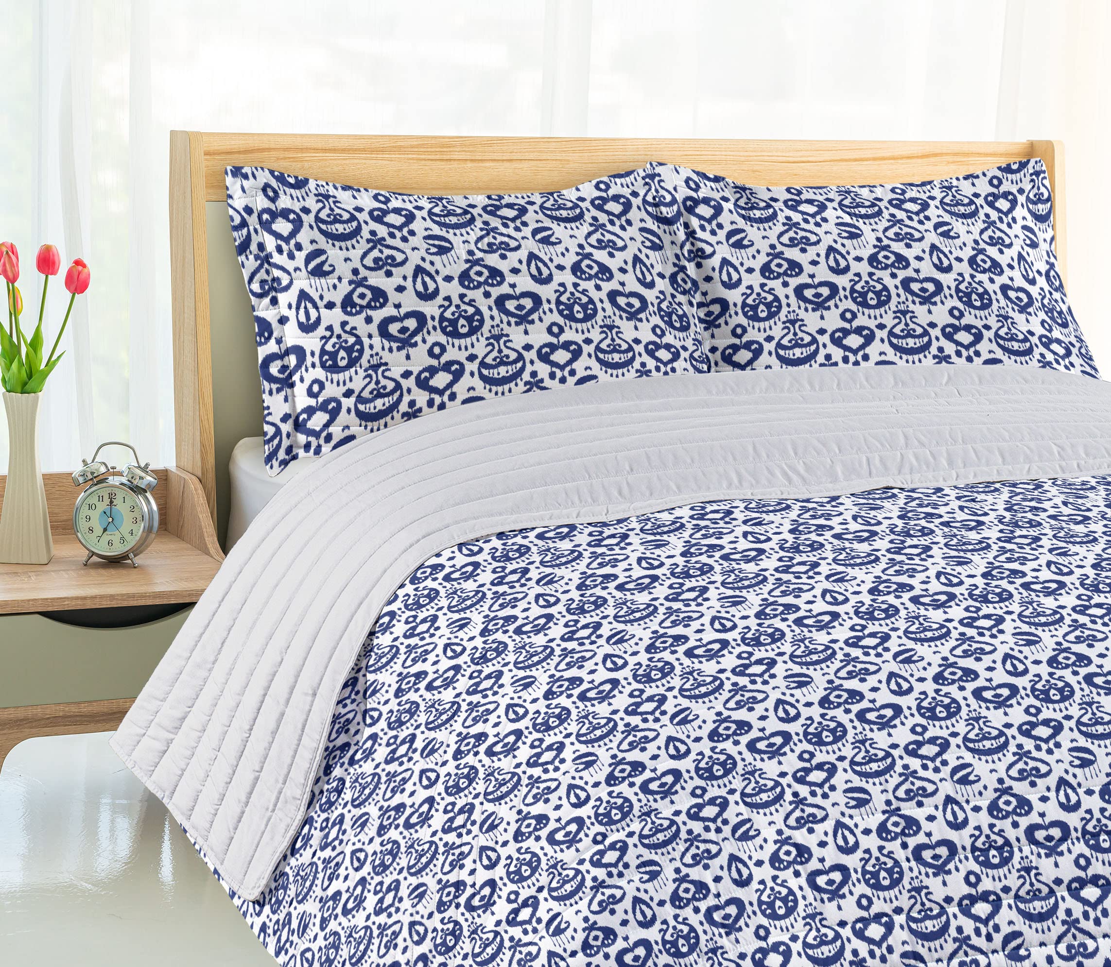 Ambesonne Navy Blue Microfiber Bedspread Set - King Size Ikat Pattern Damask Comforter with Pillow Shams | Soft Retro Style Bedding in Blue & White | Perfect for Master Bedroom, Guest Room & Bohemian Home Decor