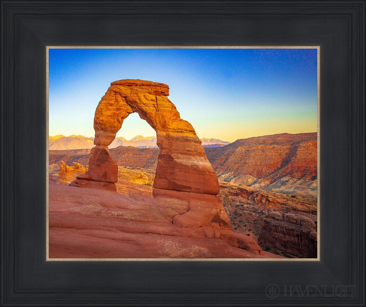 Delicate Arch Utah - Stunning Natural Sandstone Formation for Hiking & Photography | Perfect for Outdoor Adventures & Travel Souvenirs