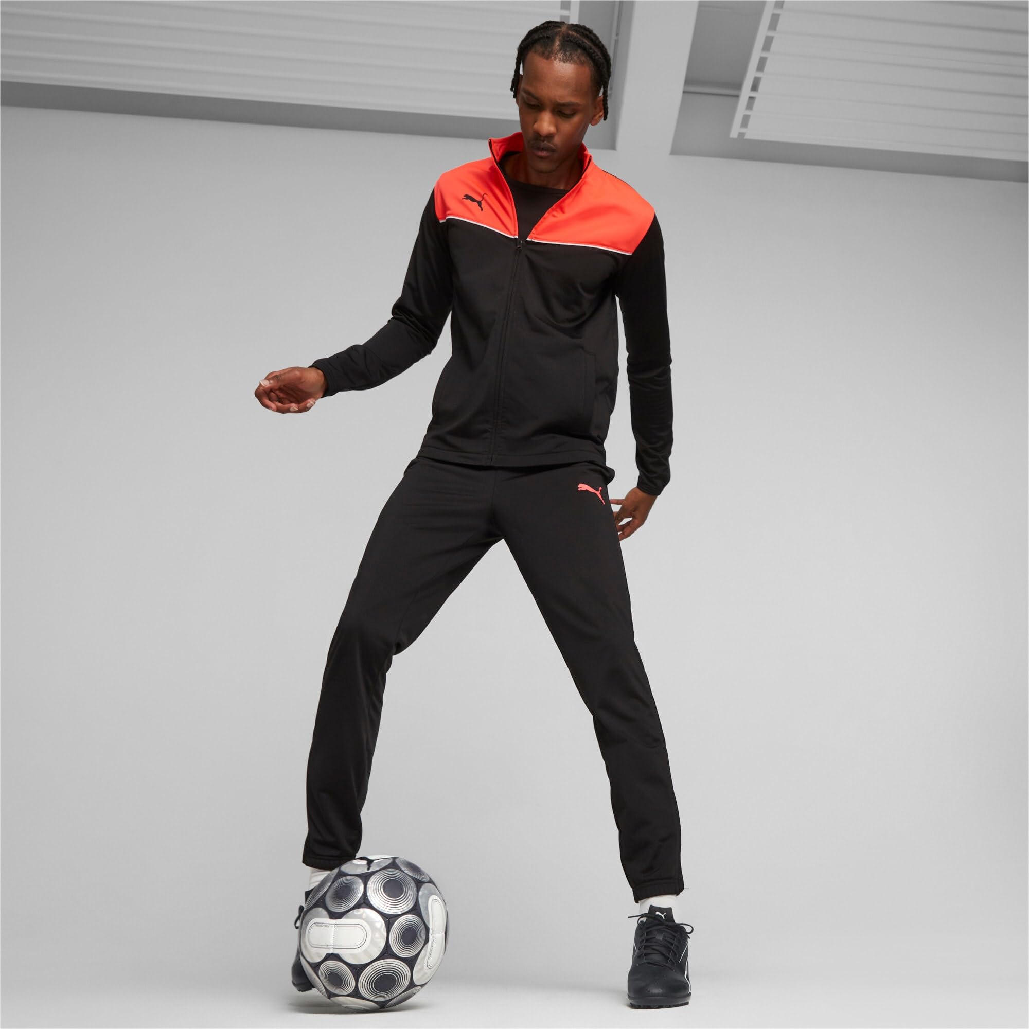 PUMA Men's Vitoria TT Soccer Cleats - Lightweight Football Shoes for Training & Matches - Perfect for Turf & Grass Fields