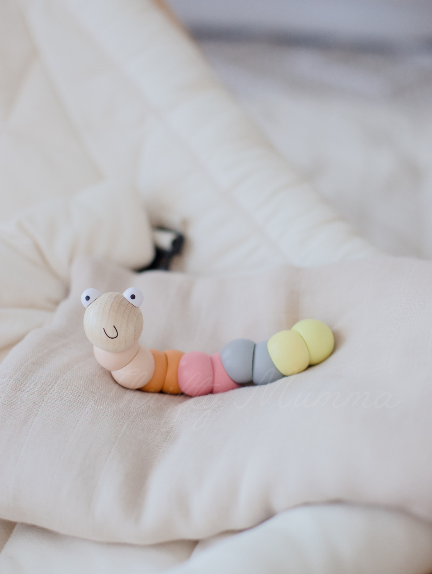 Pastel Wooden Wiggly Worms - Natural Wood Sensory Toys for Babies & Toddlers - Perfect for Montessori Learning, Teething Relief, and Early Childhood Development