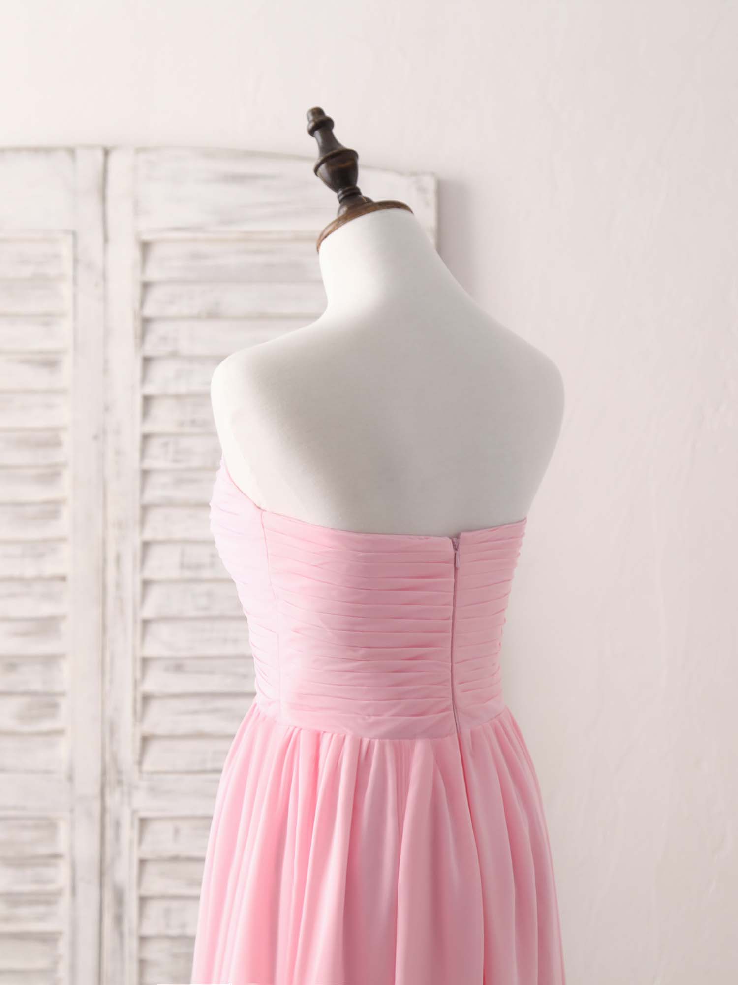Elegant Pink Sweetheart Neck Chiffon High-Low Prom Dress for Women - Perfect for Bridesmaid, Homecoming, and Formal Occasions