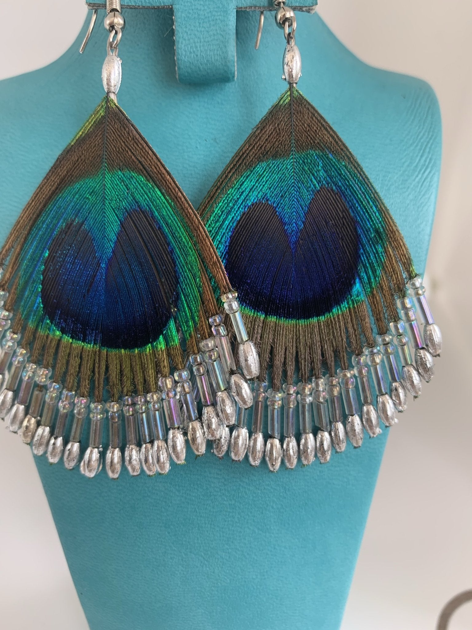 Boho Feather Beaded Fringe Earrings for Women - Handmade Bohemian Dangle Earrings for Festival, Party & Everyday Wear