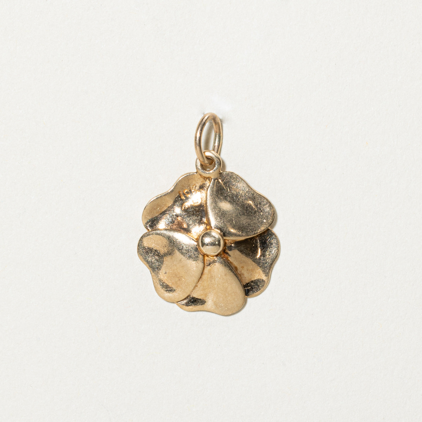 10K Yellow Gold Flower Pendant Necklace for Women - Elegant Floral Jewelry Gift for Her - Perfect for Birthdays, Anniversaries & Special Occasions