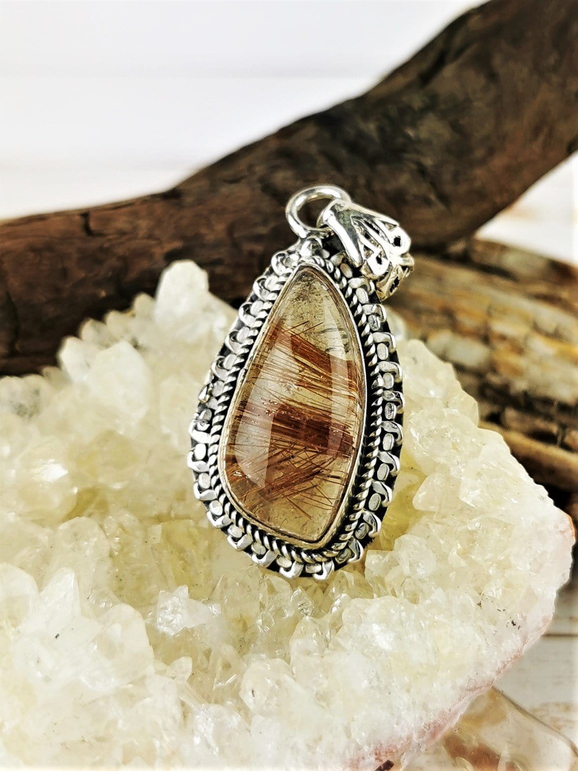 Natural Copper Rutile Quartz Pendant Necklace - Healing Crystal Jewelry for Chakra Balancing & Energy Protection - Perfect for Meditation, Yoga & Spiritual Gifts
