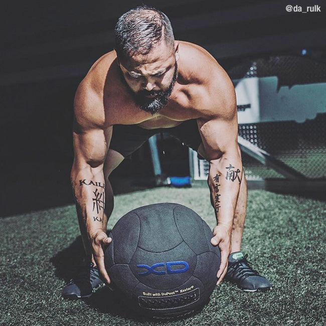 XD 14-inch Kevlar Medicine Ball 18lbs - Heavy Duty Exercise Equipment for CrossFit, Strength Training & Home Gym Workouts