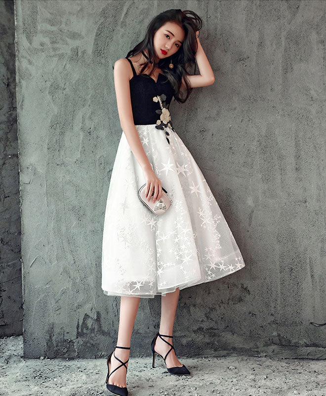 Elegant Black and White Short Prom Dress for Homecoming - Perfect for School Dances, Parties & Special Occasions