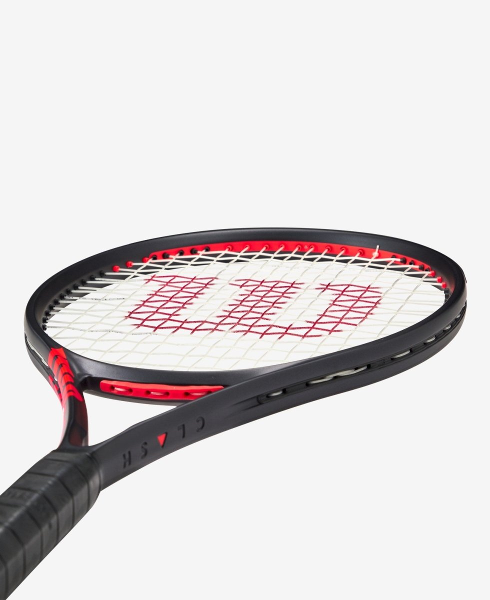 Wilson Clash V3 100L Tennis Racket - Lightweight Performance Racquet for Adults & Juniors | Perfect for Baseline Play & All-Court Performance