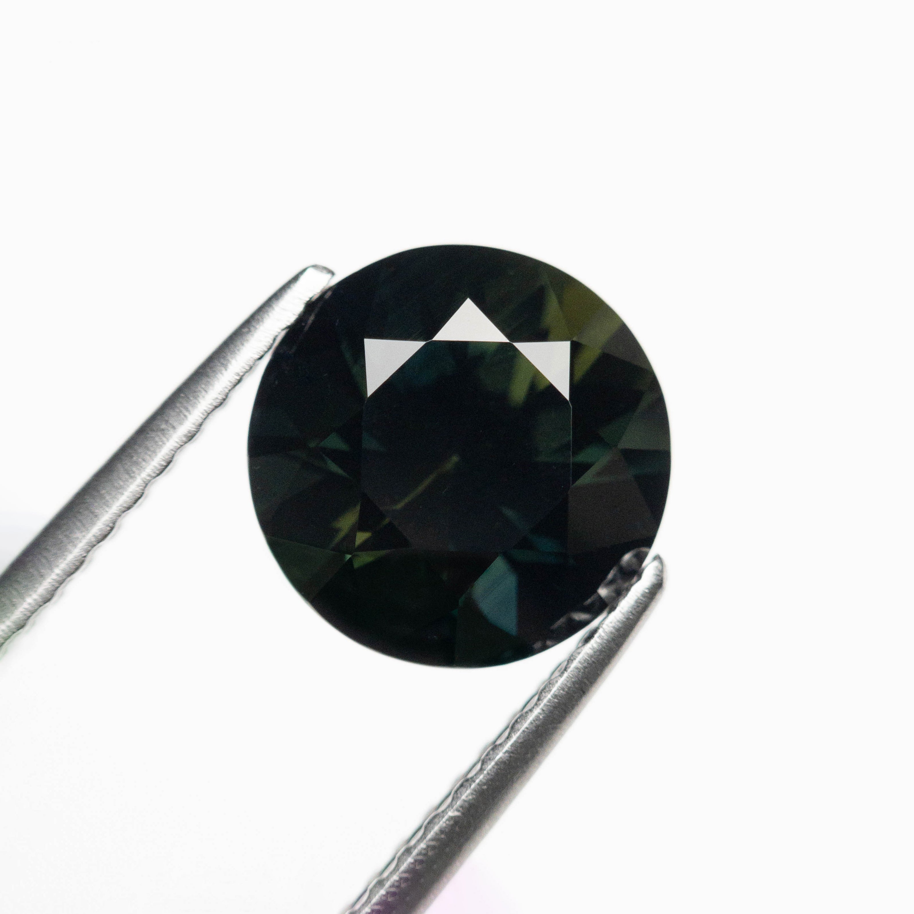 2.71ct Round Brilliant Blue Sapphire Gemstone - 8.47x8.40x5.65mm Natural Loose Stone for Jewelry Making, Engagement Rings & Fine Collections