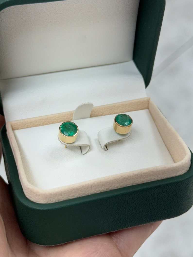 2.82tcw 14K Gold Natural Lush Green Emerald Stud Earrings - 7mm Round Cut Unisex Jewelry for Women & Men - Perfect for Weddings, Parties & Everyday Wear