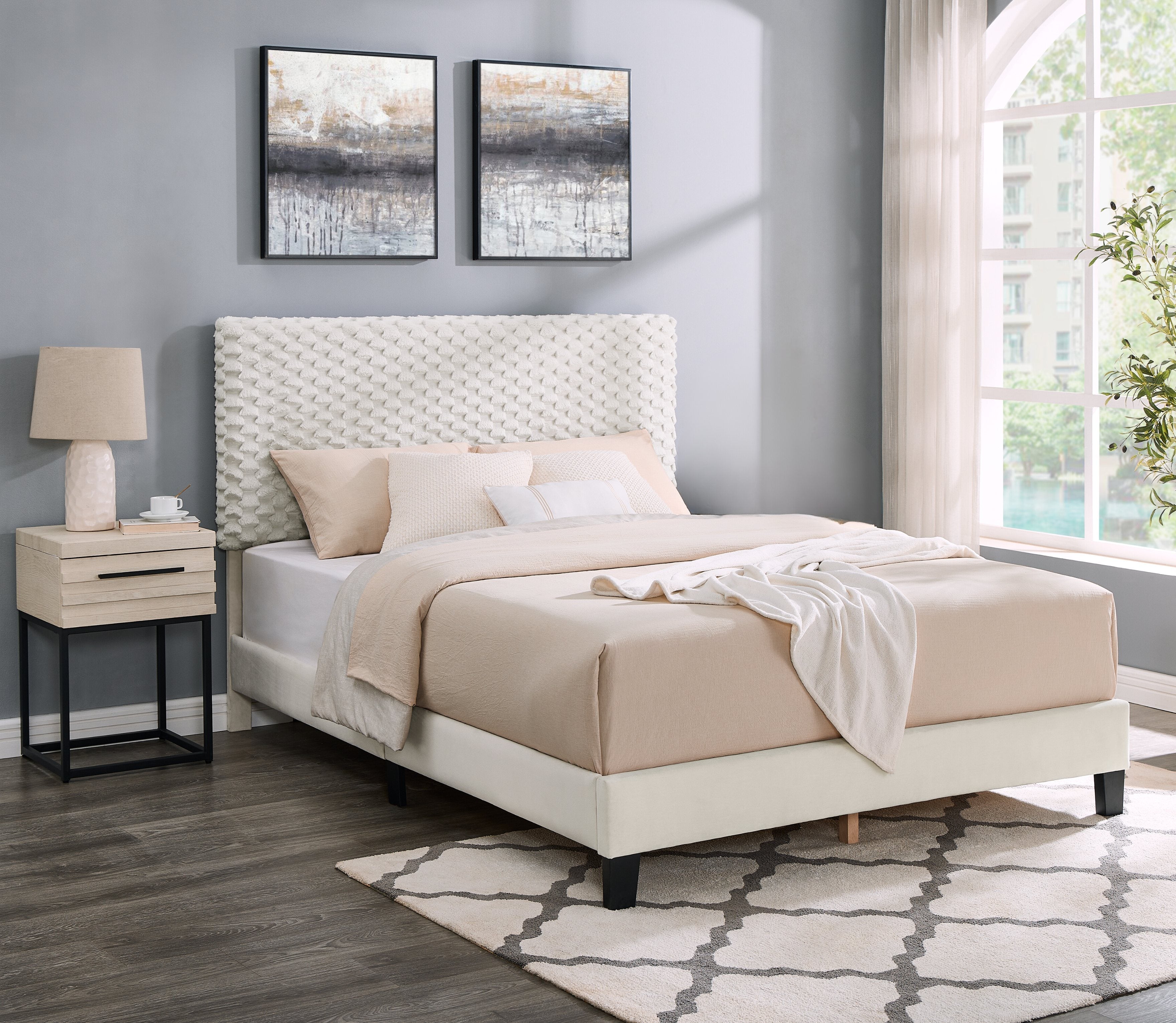 Roundhill Furniture Findlay 3-Piece Upholstered Bedroom Set - Queen Size Plush Fabric Bed with Matching Nightstand | Modern Bed Frame & Storage Drawers for Master Bedroom, Guest Room, or Apartment