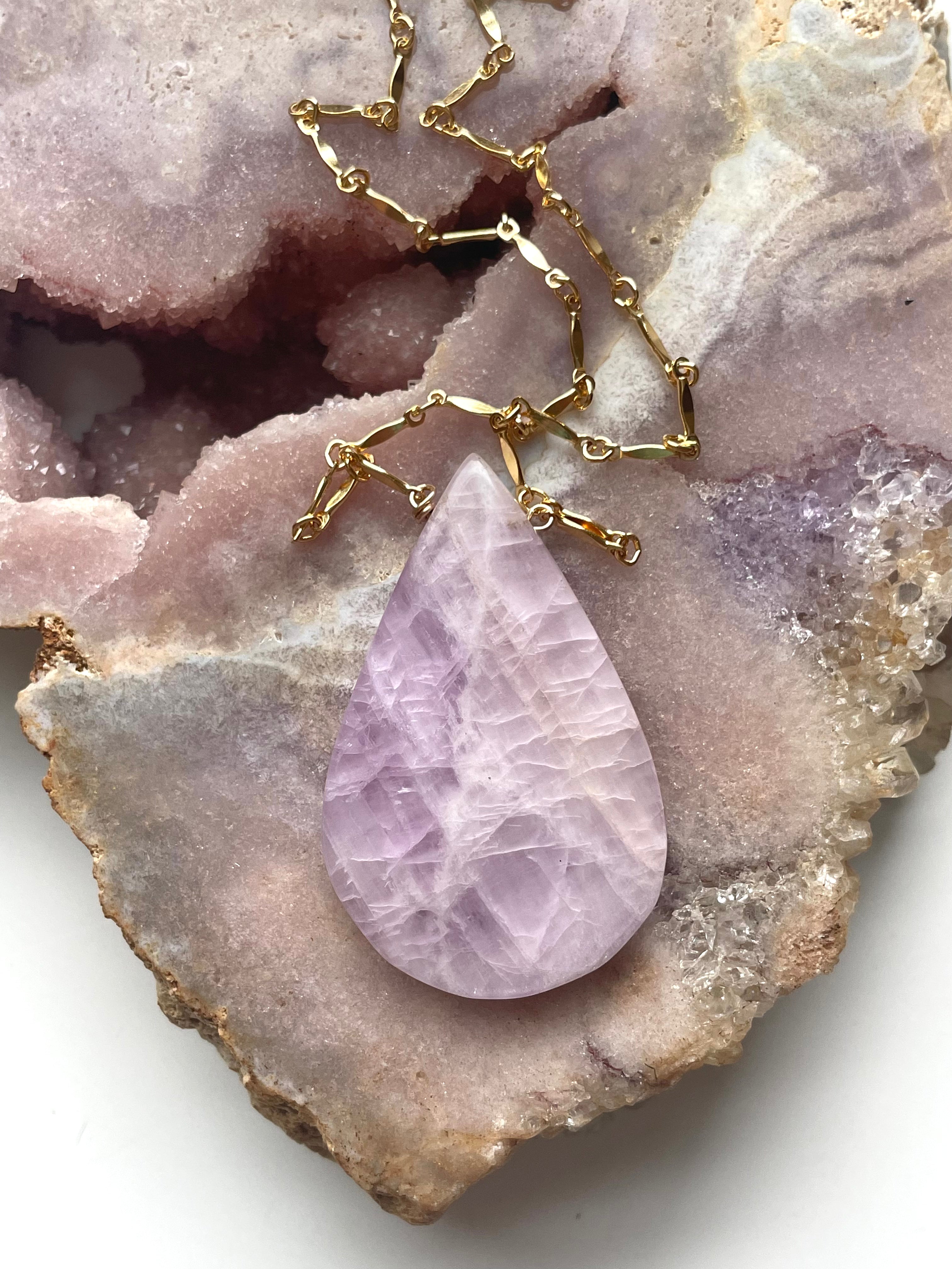 Elegant Kunzite Statement Crystal Necklace for Women | Natural Pink Gemstone Jewelry | Perfect for Weddings, Parties & Special Occasions