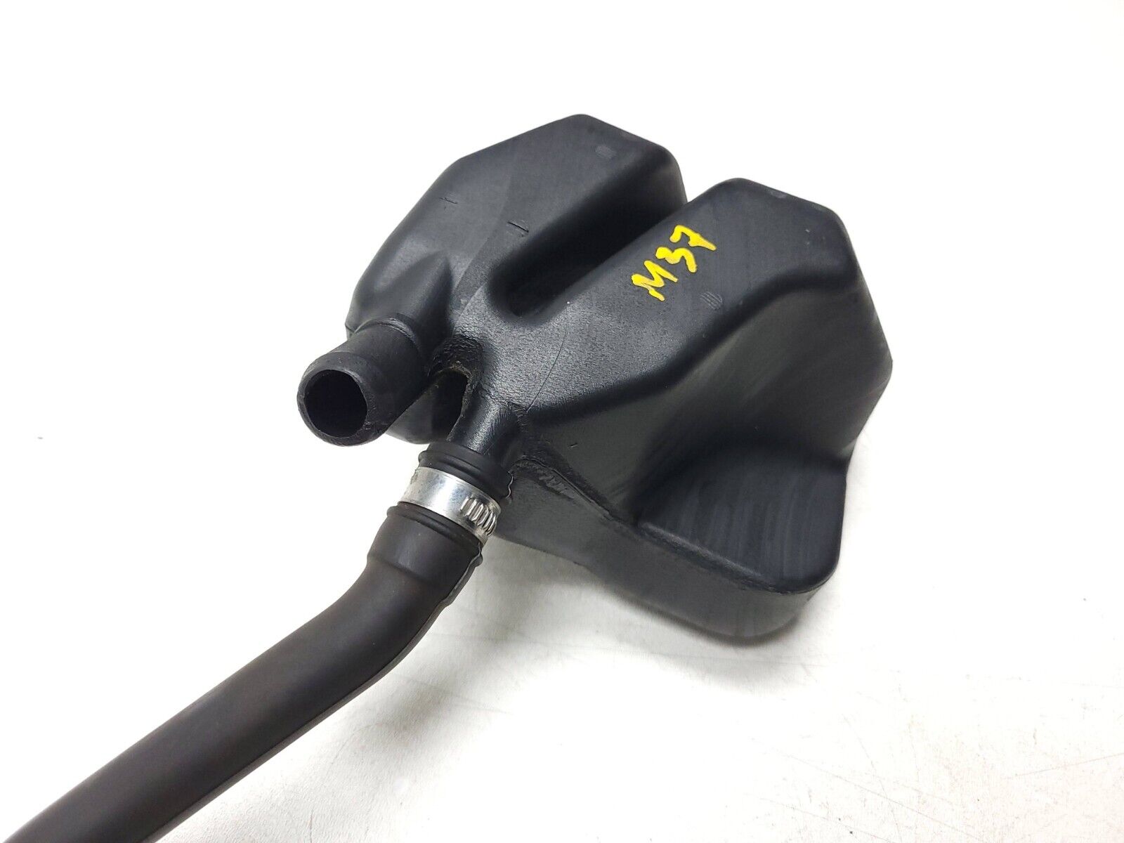Genuine Ducati Monster M600 M620 Oil Breather Tank 58510311A OEM Replacement Part - Perfect for Motorcycle Maintenance & Performance Upgrades