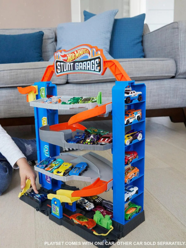 Hot Wheels City Stunt Garage Toy Set - Ultimate Stunt Playset for Kids with Loops & Ramps - Perfect for Car Racing Adventures & Imaginative Play