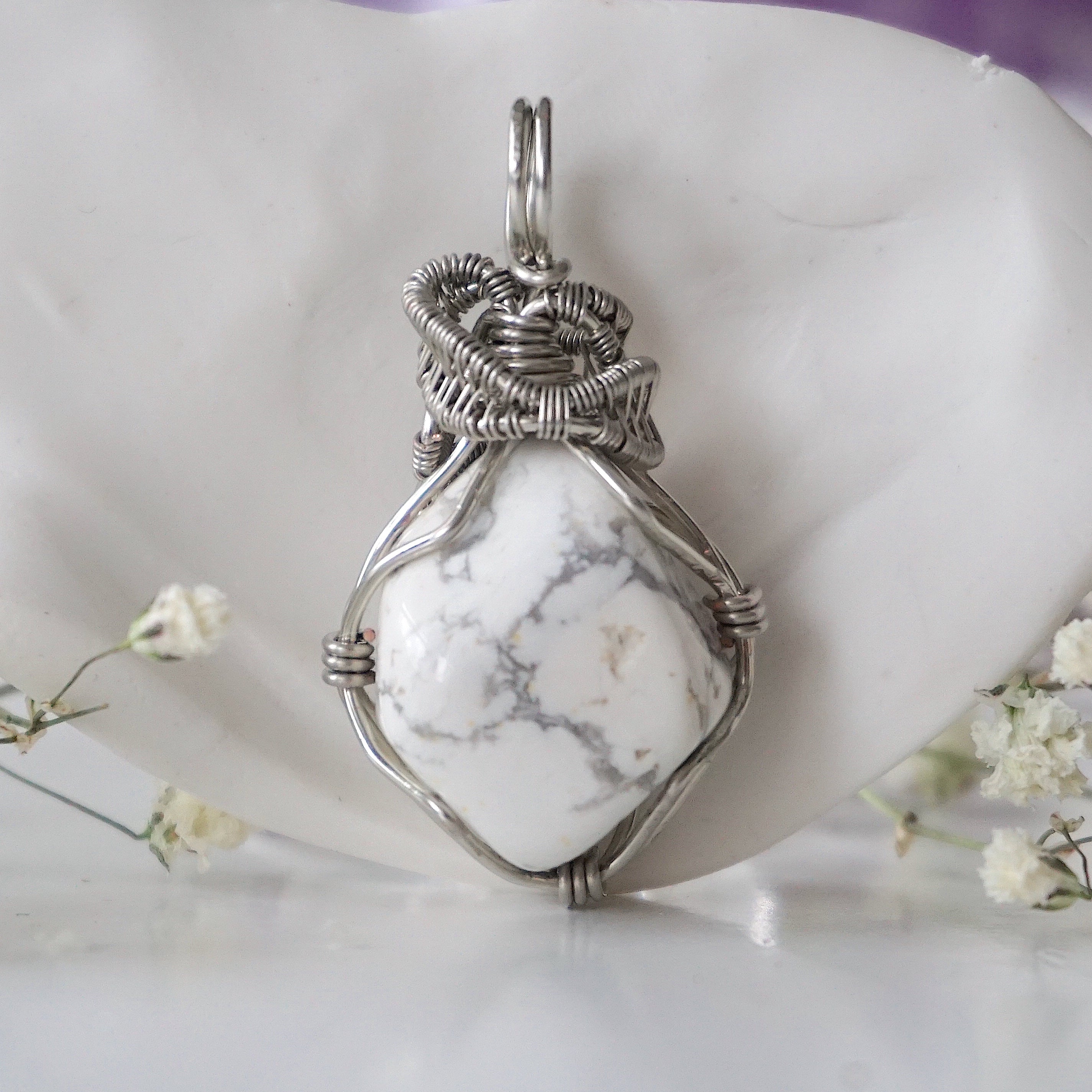 White Howlite Pendant Necklace in White Gold - Elegant Gemstone Jewelry for Women, Perfect for Gifts, Weddings & Everyday Wear