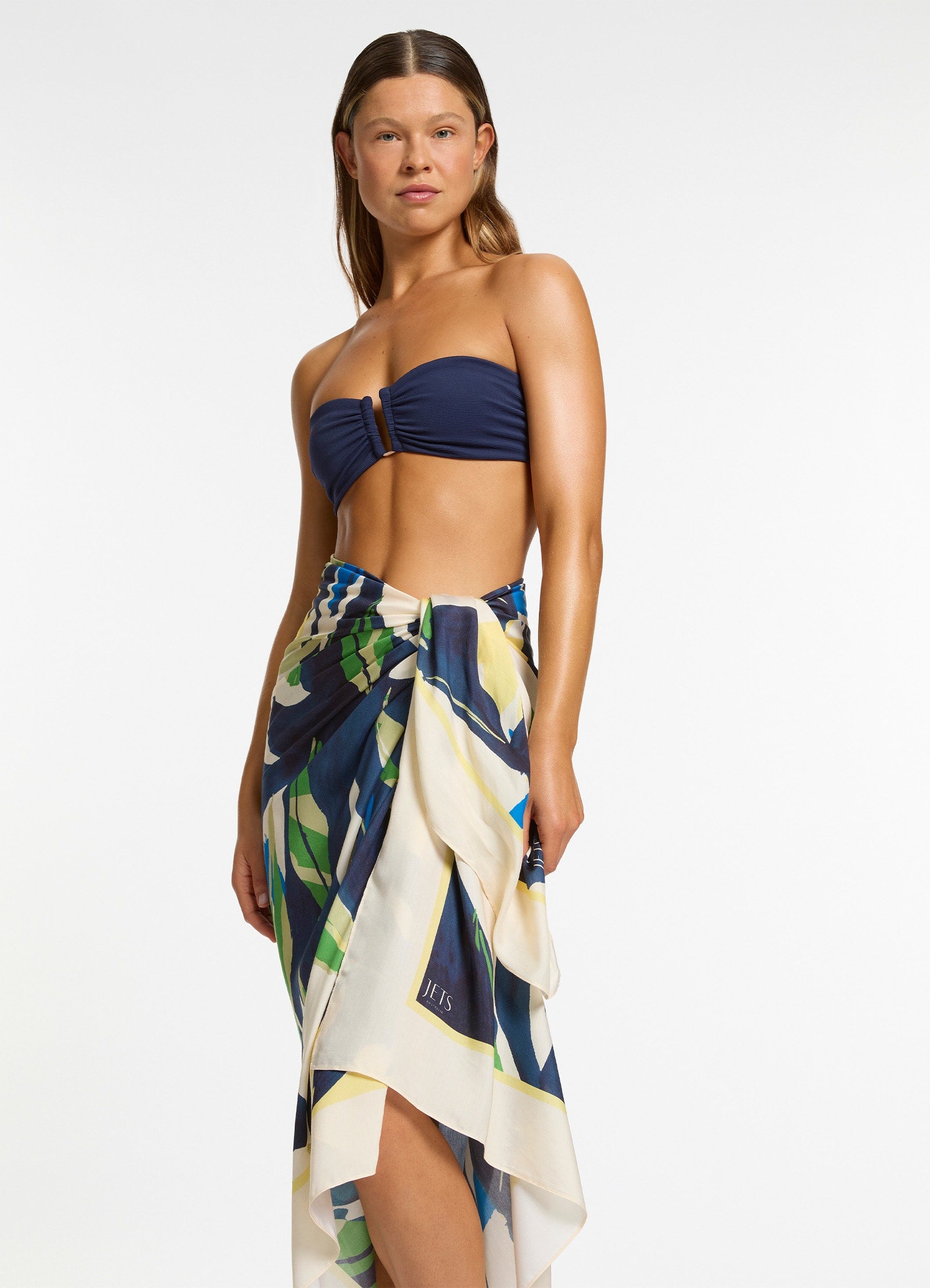 Fauna Long Sarong - Stylish Floral Print Beach Wrap for Women - Perfect for Beach, Pool, and Summer Outfits