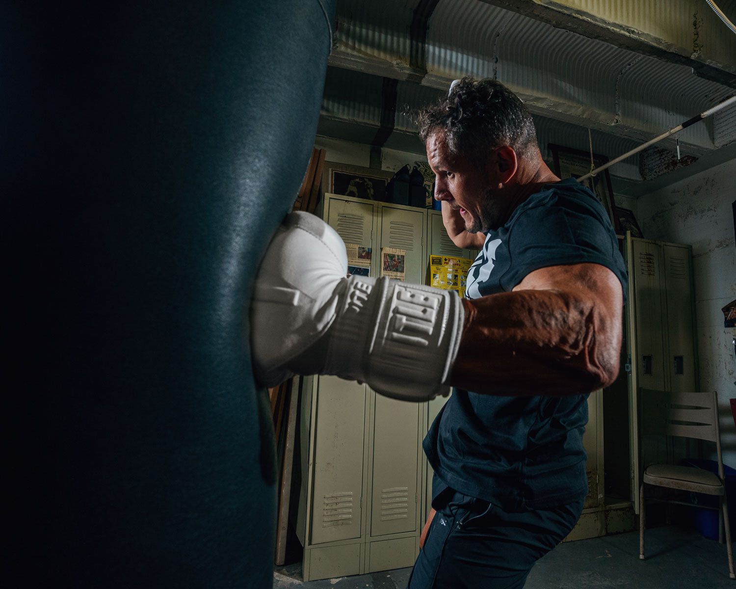 Premium White Boxing Gloves for Training & Fitness - Professional MMA Sparring Gloves 2.0 - Ideal for Home Gym, Boxing Classes & Martial Arts Practice