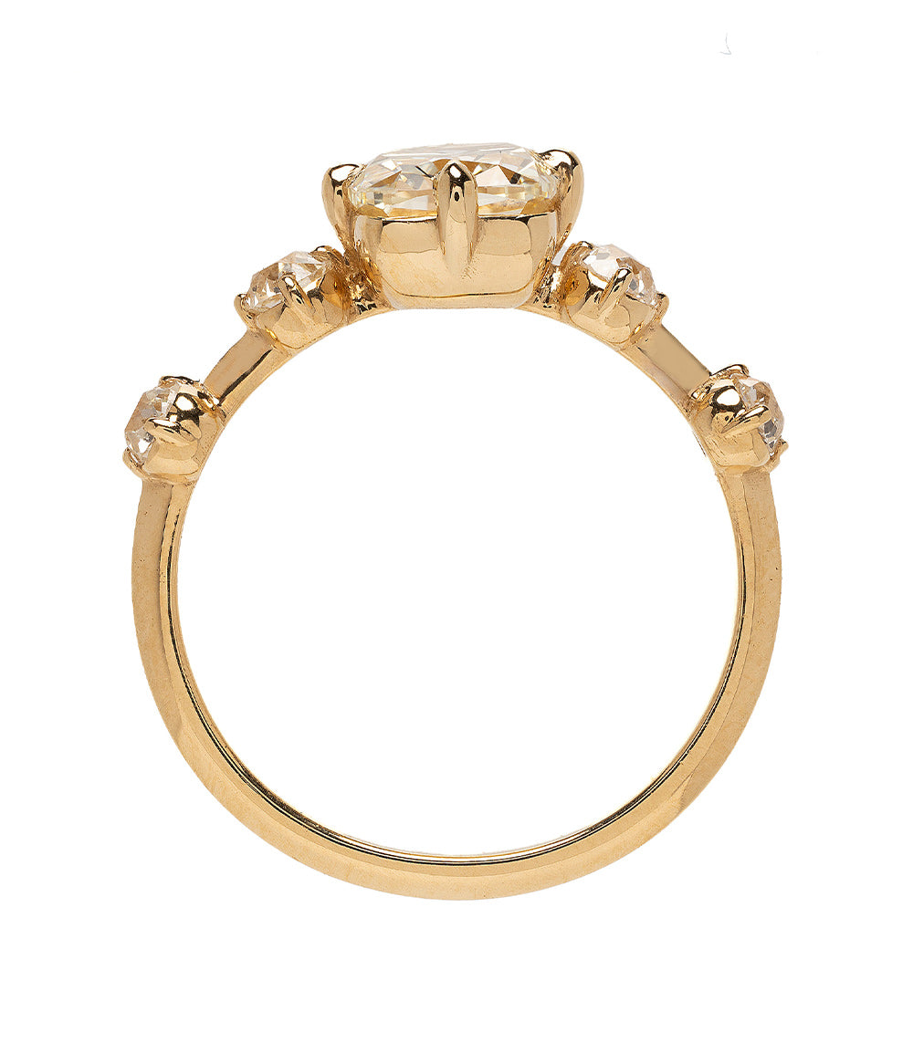 2 Carat Diamond Ring for Women - Elegant & Timeless Solitaire Engagement Ring - Perfect for Proposals, Weddings & Anniversaries