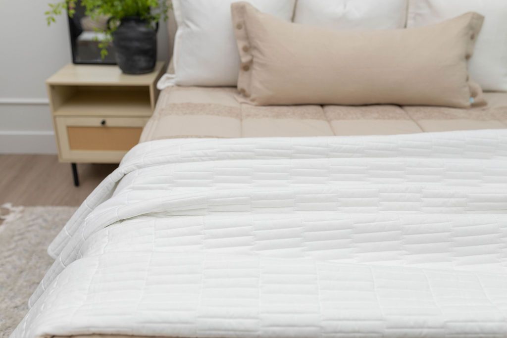 Premium Alexandria Luxe Blanket - Ultra Soft & Cozy Fleece Throw Blanket for Bed, Couch & Travel - Perfect for Gifts, Home Decor & Relaxation