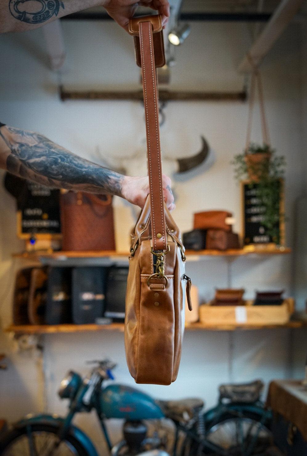 Premium Leather Work Bag for Professionals - Horween Chestnut Tan Briefcase - Ideal for Office, Business Travel & Daily Commute