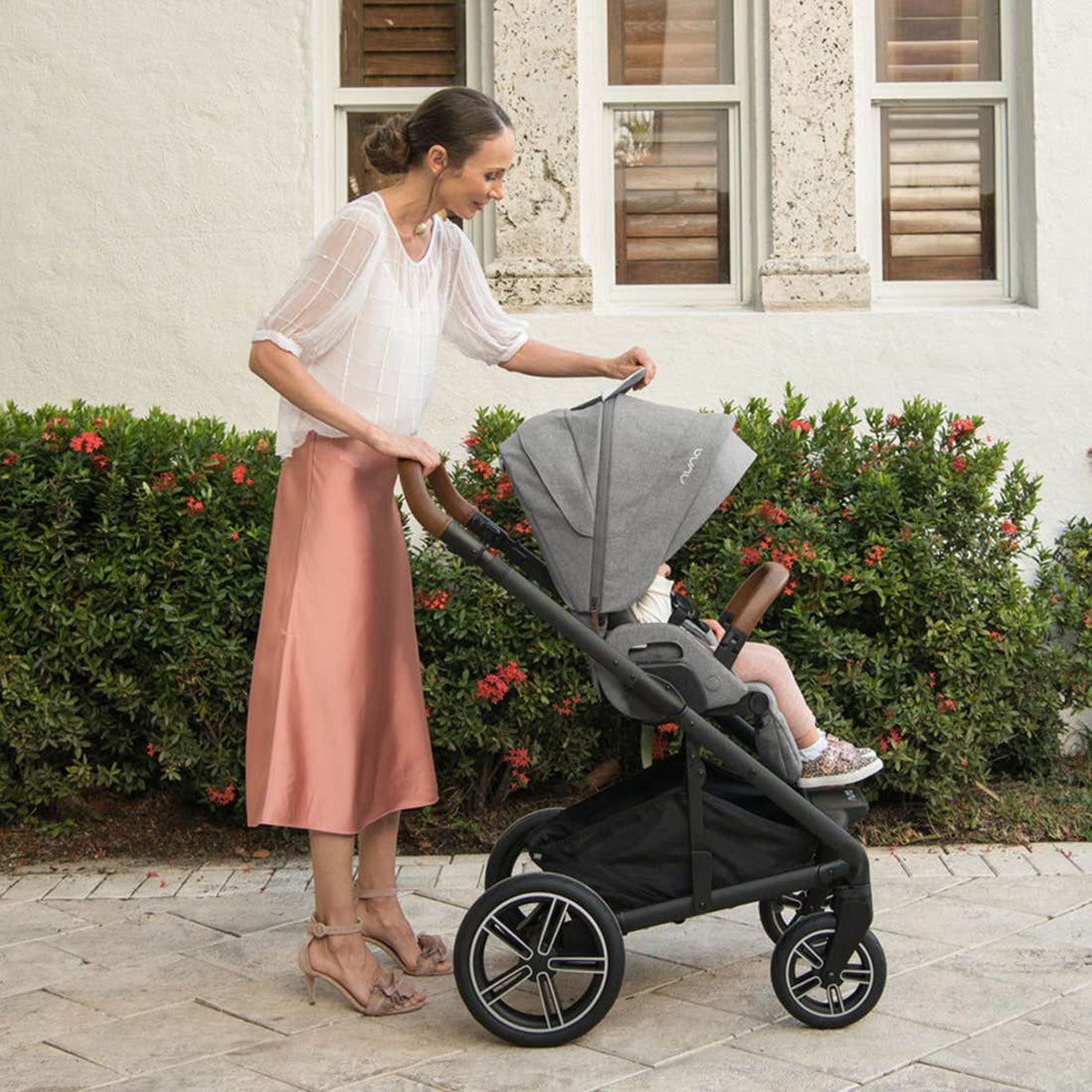 Nuna Mixx Next Stroller - Lightweight, Compact & Easy Fold Baby Stroller for Travel & Everyday Use | Perfect for Newborns to Toddlers | Smooth Ride & Adjustable Seat | Ideal for Shopping, Walks & Airports