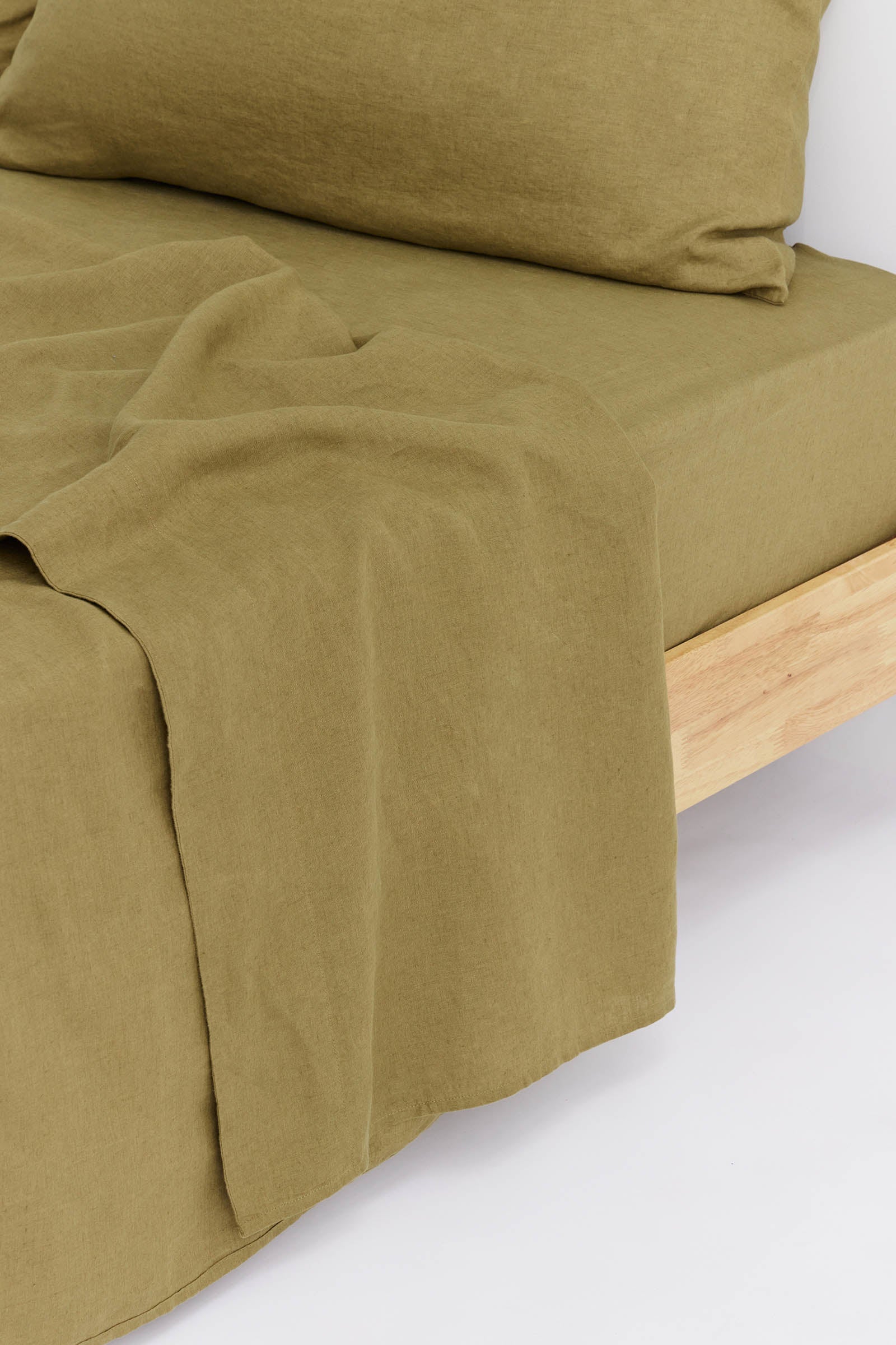 Premium 100% Linen Flat Sheet - Olive Green Queen Size Bedding - Soft & Breathable for All Seasons - Perfect for Master Bedroom, Guest Room & Vacation Homes