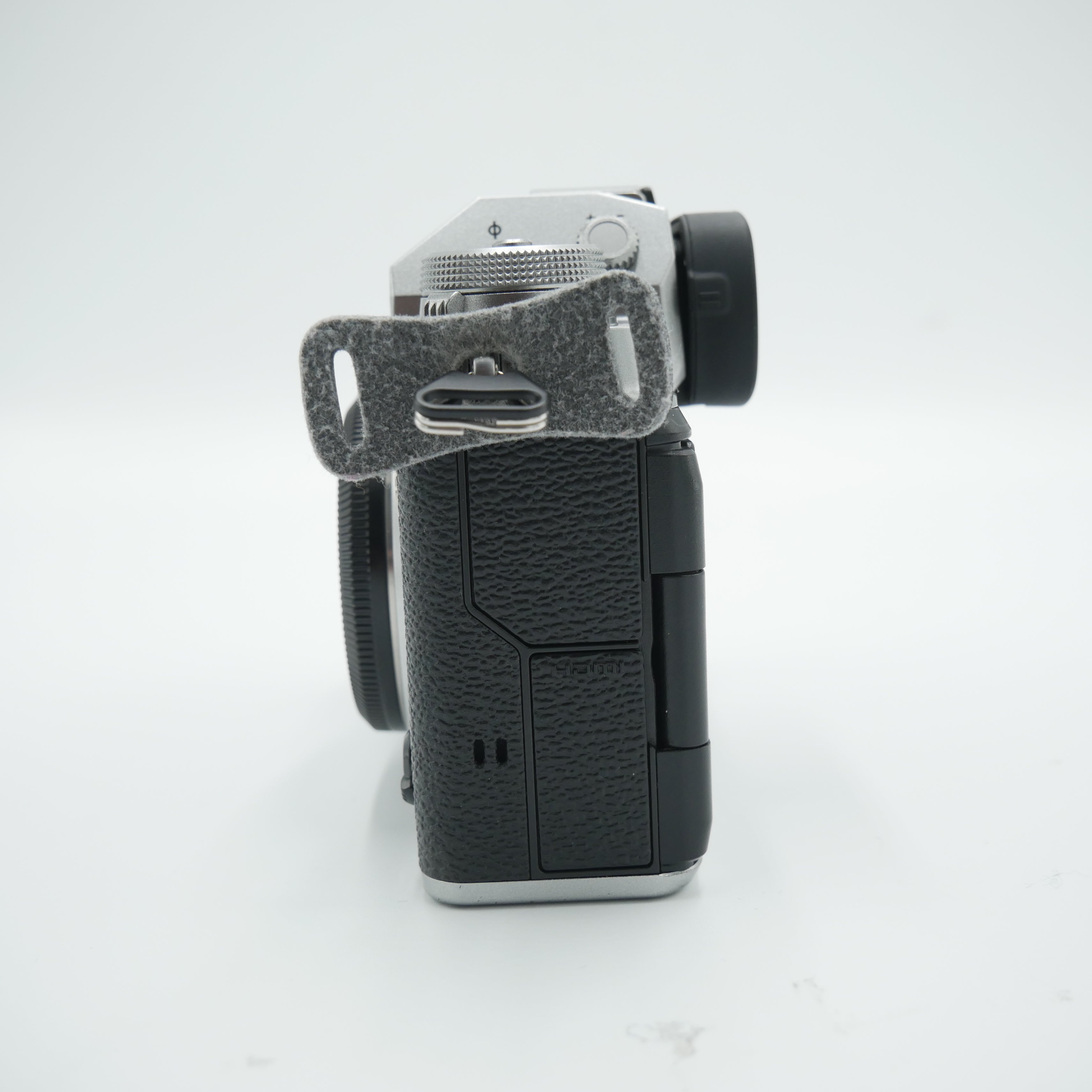FUJIFILM X-T4 Mirrorless Digital Camera (Silver) - Used - Perfect for Travel Photography & Vlogging