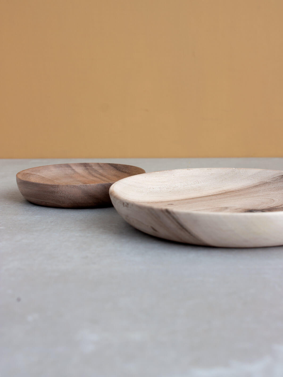 Premium Walnut Wood Serving Dish - Handcrafted Natural Wooden Bowl for Cheese, Fruit, Nuts & Appetizers - Perfect for Charcuterie Boards, Dinner Parties & Home Decor