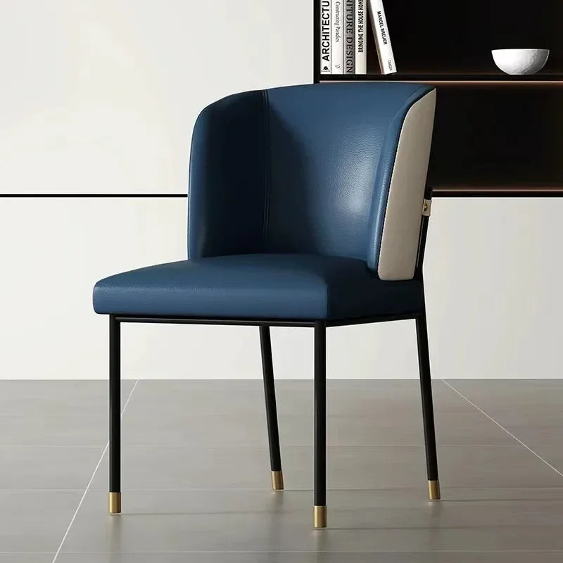 Stylish Rattan Dining Chair for Indoor & Outdoor Use - Comfortable Relaxing Seating for Patio, Garden, or Dining Room