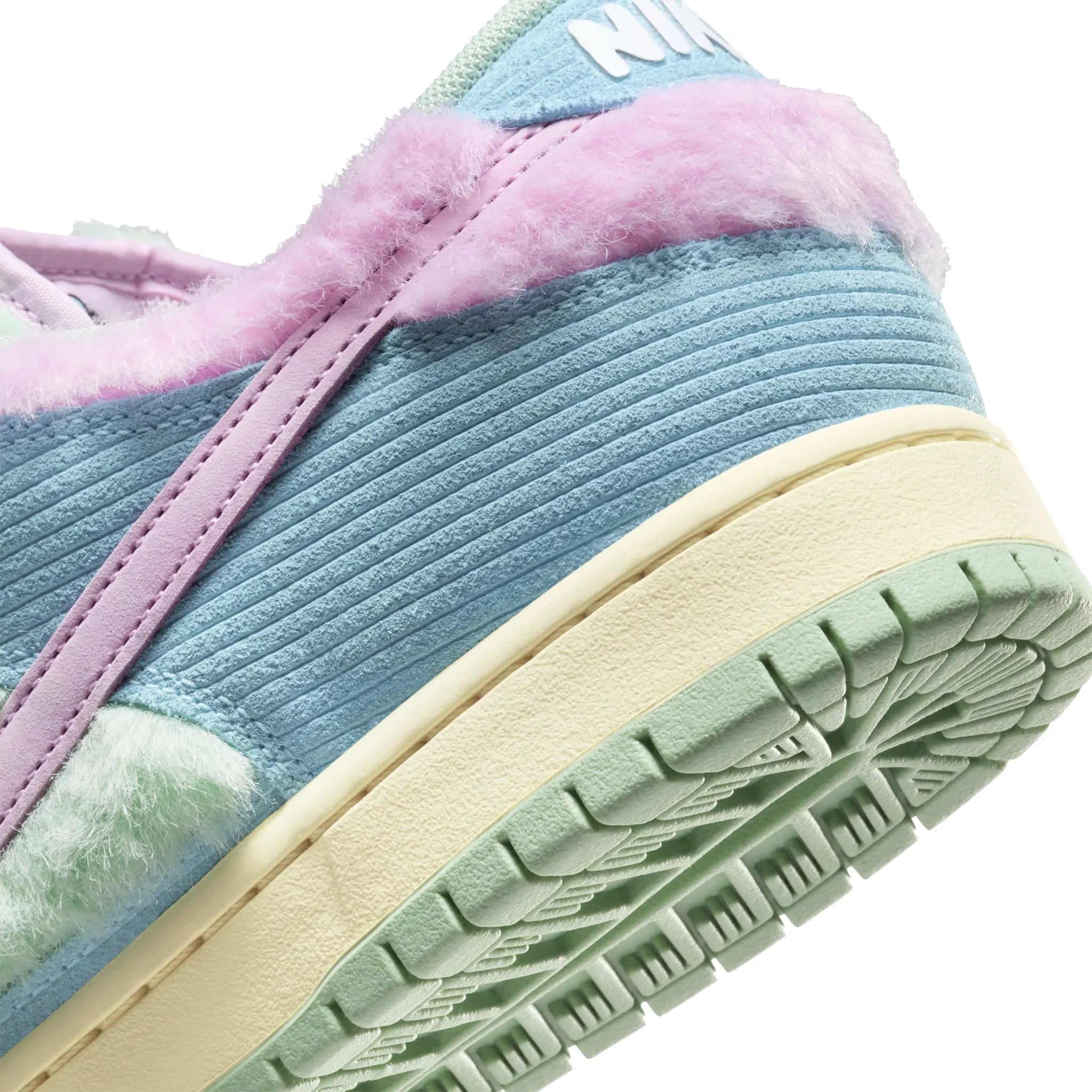 Verdy x Nike SB Dunk Low Visty Sneakers - Limited Edition Collab for Skateboarding & Streetwear Fashion - Perfect for Skaters, Sneakerheads & Urban Style Enthusiasts