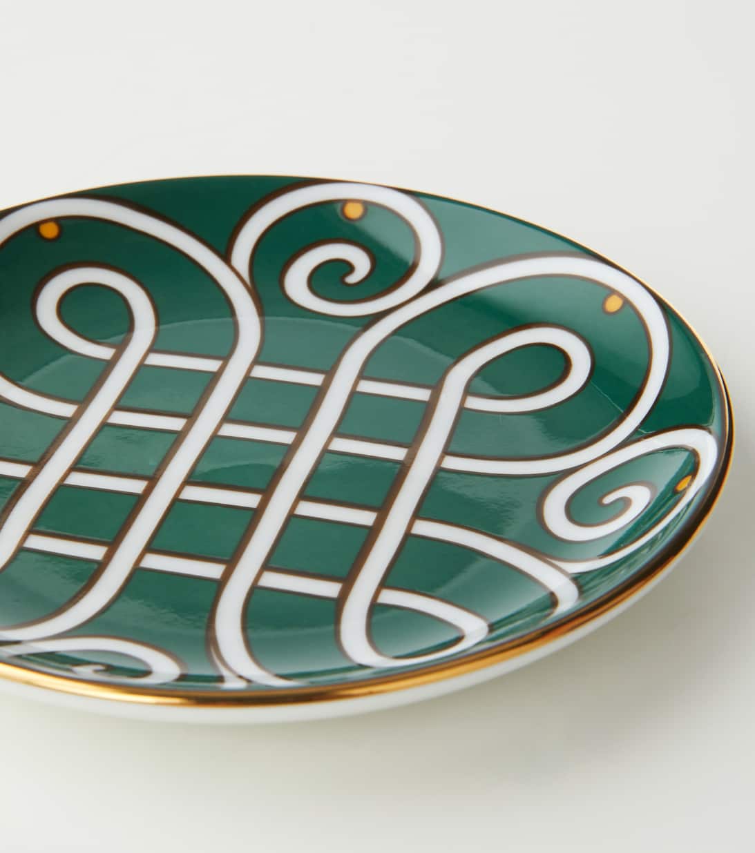 Elegant Cortile Porcelain Green Dessert Plates - Set of 6 for Cake, Pastry & Fruit Serving - Perfect for Dinner Parties, Tea Time & Home Decor