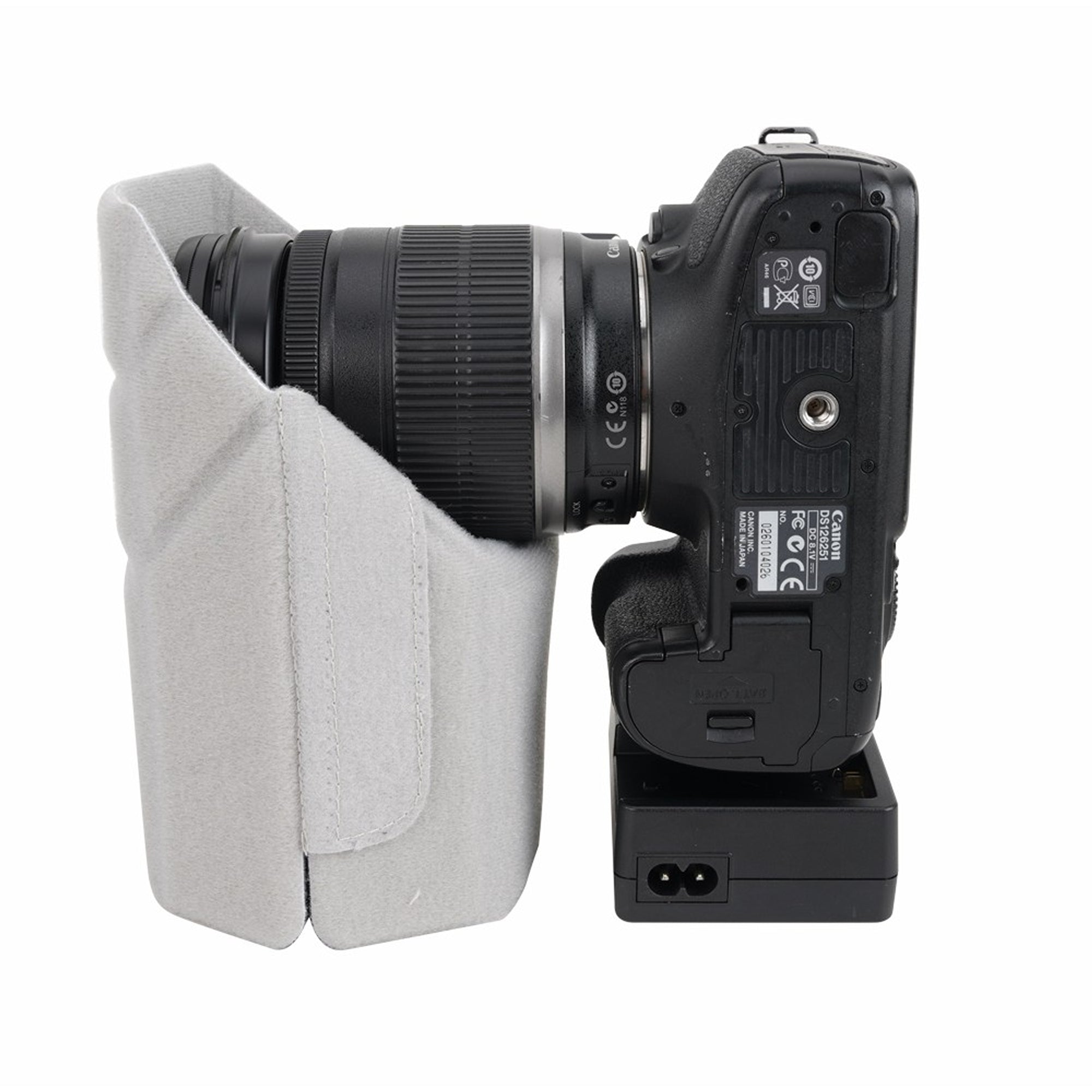 VEO City CB34 NV Crossbody Camera Bag for DSLR - Waterproof & Anti-Theft Design, Navy Blue - Perfect for Travel, Hiking & Everyday Use