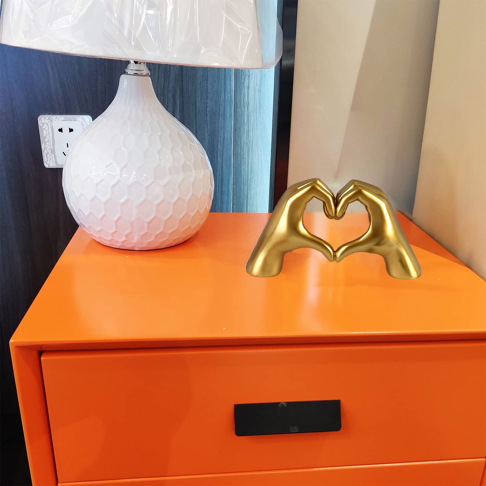 Hand Gesture Statues - Heart Shaped Love Finger Sculpture, Modern Art Home Decor in Gold for Wedding, Office & Desktop | Unique Personalized Gift for Couples, Anniversaries & Romantic Occasions