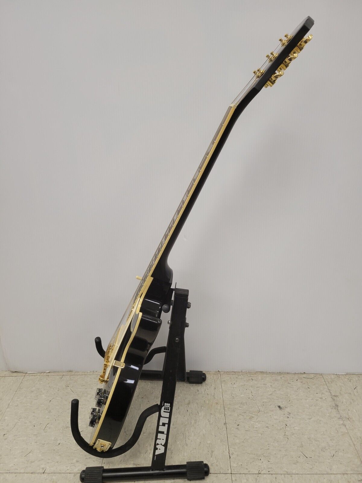 Epiphone Les Paul Ultra Midnight Ebony Electric Guitar - Professional Quality for Rock, Blues & Stage Performance