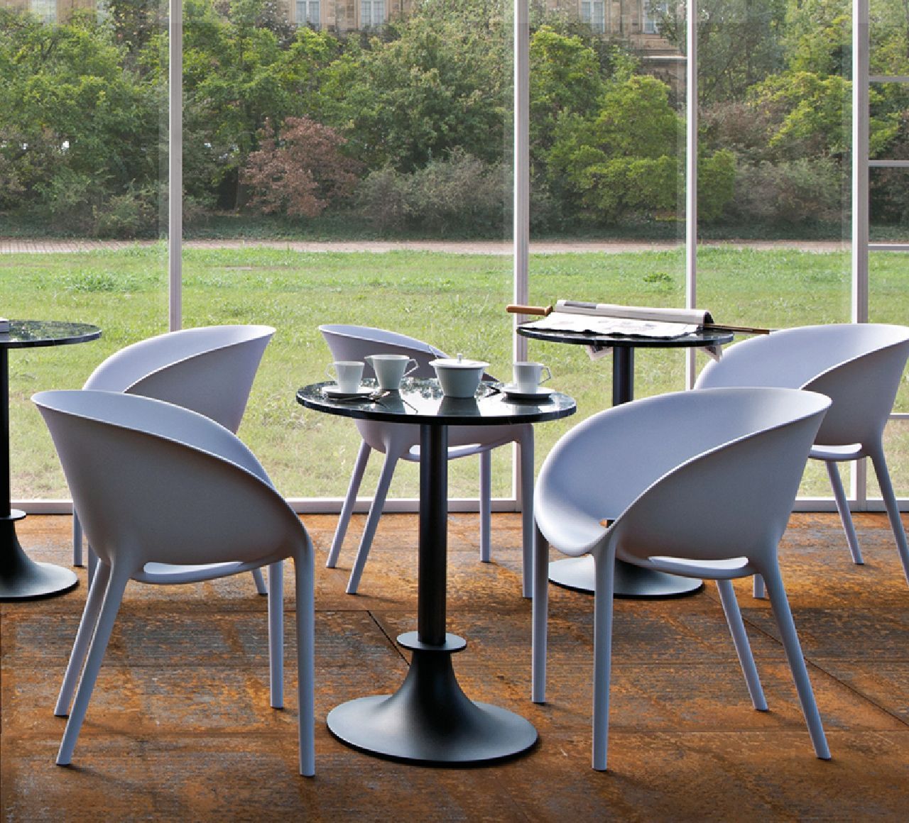 Driade Lord Yi Table - Modern Designer Coffee Table for Living Room, Office & Lounge - Stylish Home Decor Furniture