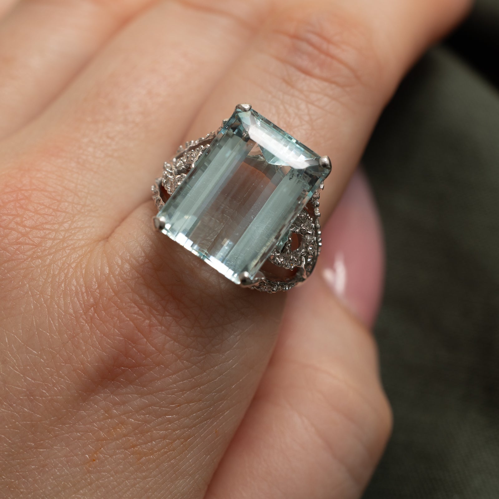 Stunning 13.00ct Aquamarine & 0.28ct Diamond Cocktail Ring - Size 8.5 | Elegant Statement Jewelry for Weddings, Parties & Special Occasions