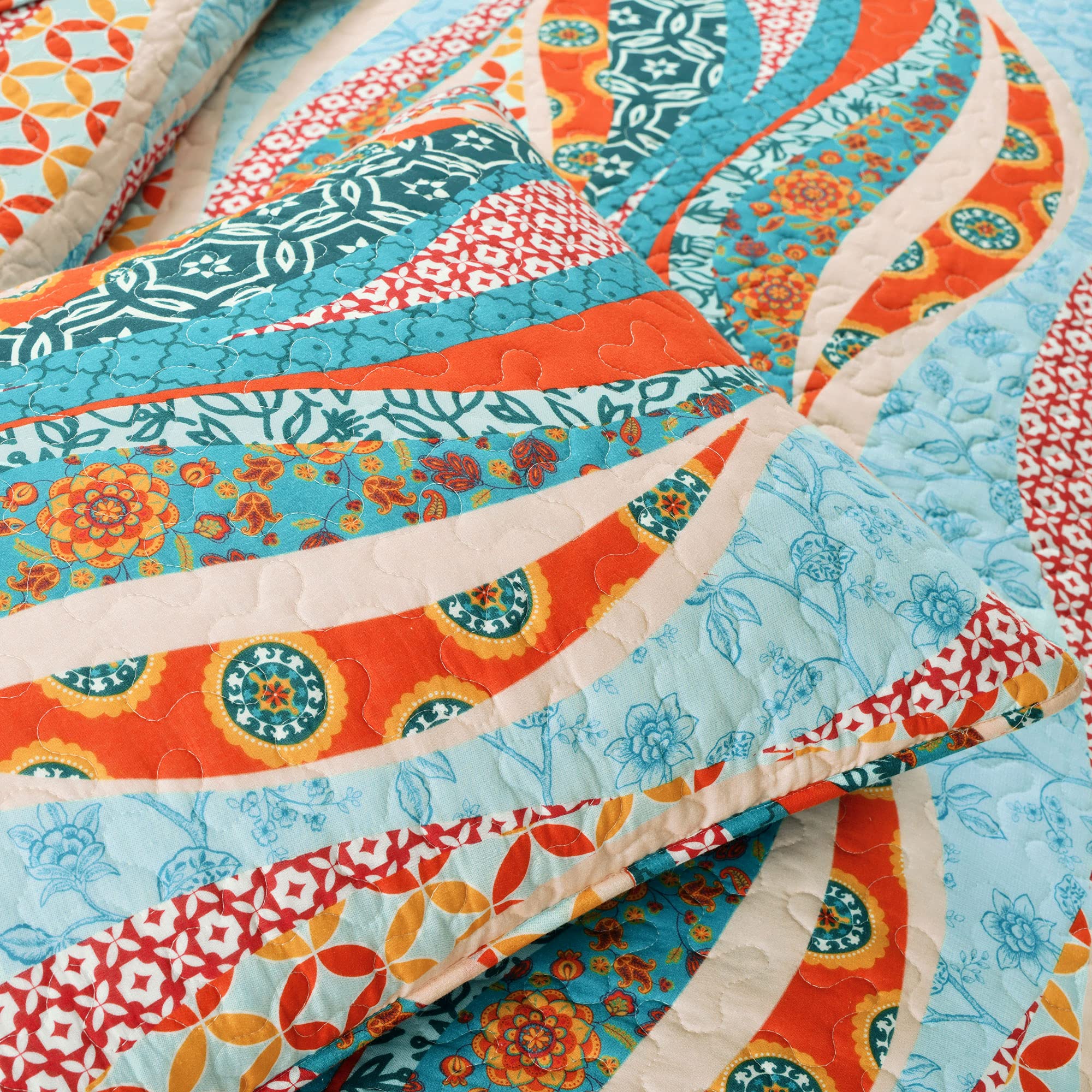 Lush Decor Hailey Reversible Quilt Set - King, Turquoise for Bedroom Decor