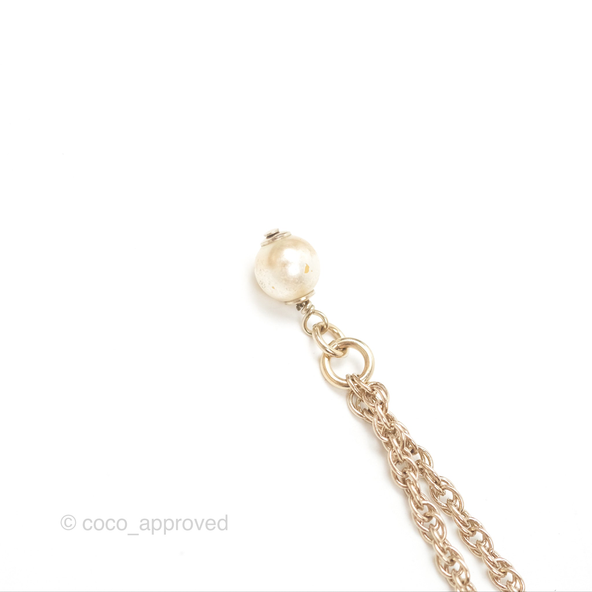 Chanel CC Crystal Pearl Chain Bracelet in Gold Tone - Elegant 19C Design for Women's Fashion & Luxury Gift Giving
