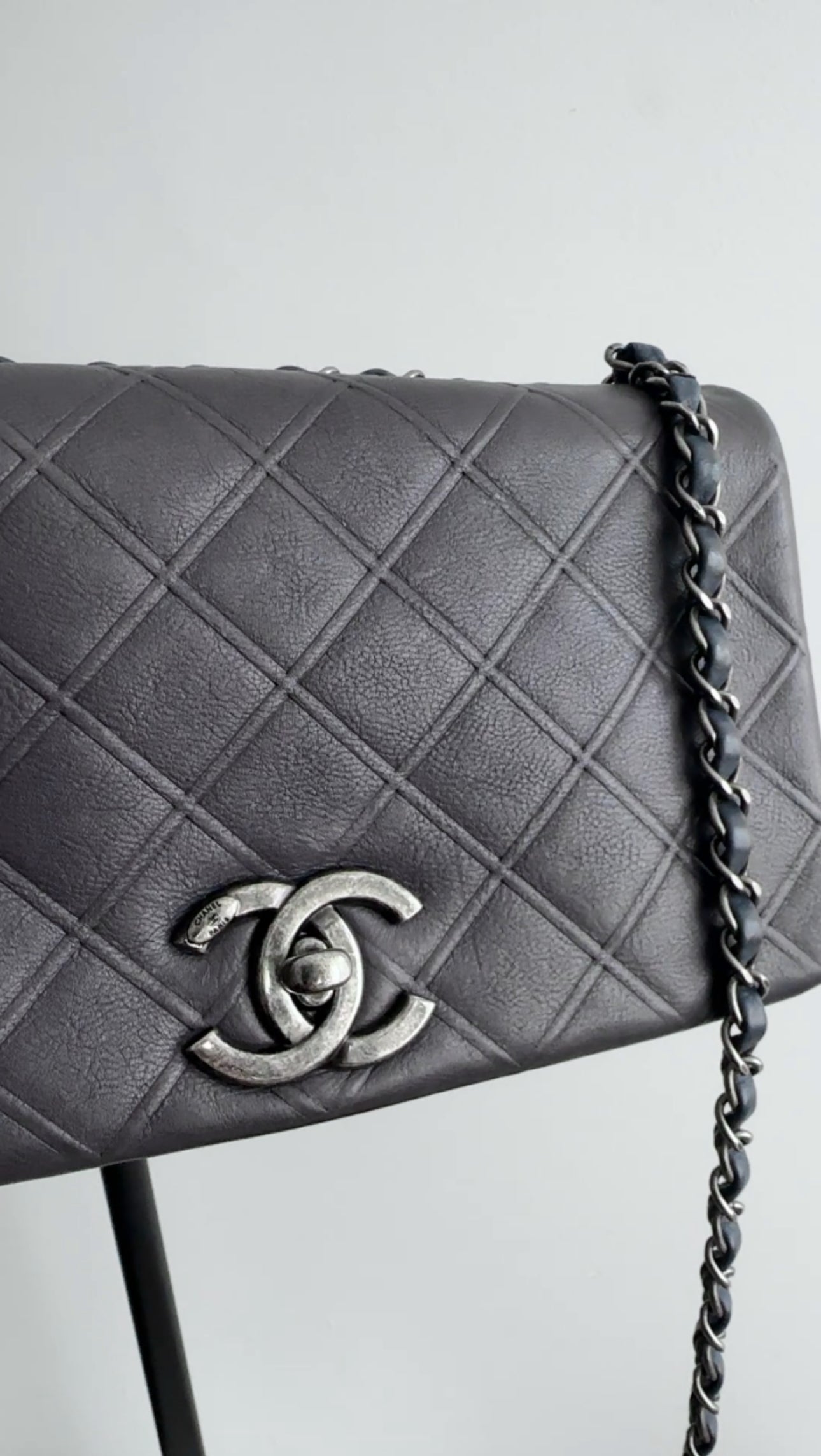 Chanel Paris Edinburgh New Chic Medium Flap Bag 2013 - Luxury Designer Handbag for Women, Perfect for Evening Parties & Special Occasions