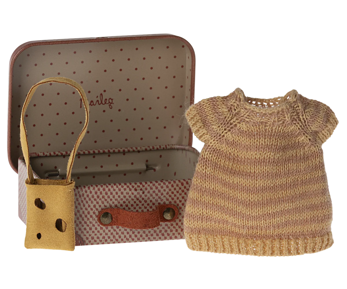 Maileg Big Sister Mouse Knitted Dress & Bag Set - Adorable Travel Outfit for Kids - Perfect for Playtime, Dress-Up & Travel Adventures