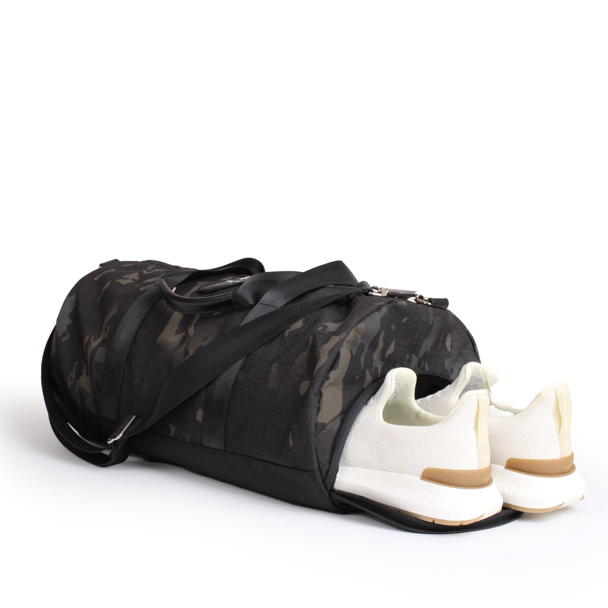 Hudson Sutler Monterey Overnight Duffel Bag - Durable Ballistic Nylon Travel Bag in Camo/Black - Perfect for Weekend Getaways, Gym & Business Travel
