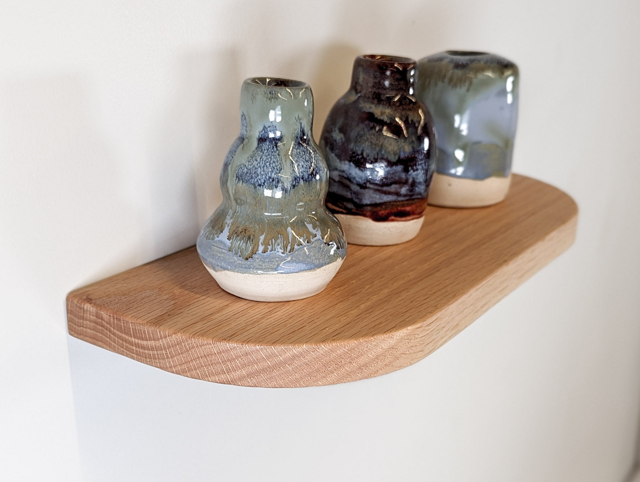Stylish Thin Oak Floating Shelf with Rounded Corners - Wall Mounted Wooden Shelves for Living Room, Kitchen, Bathroom & Office Decor