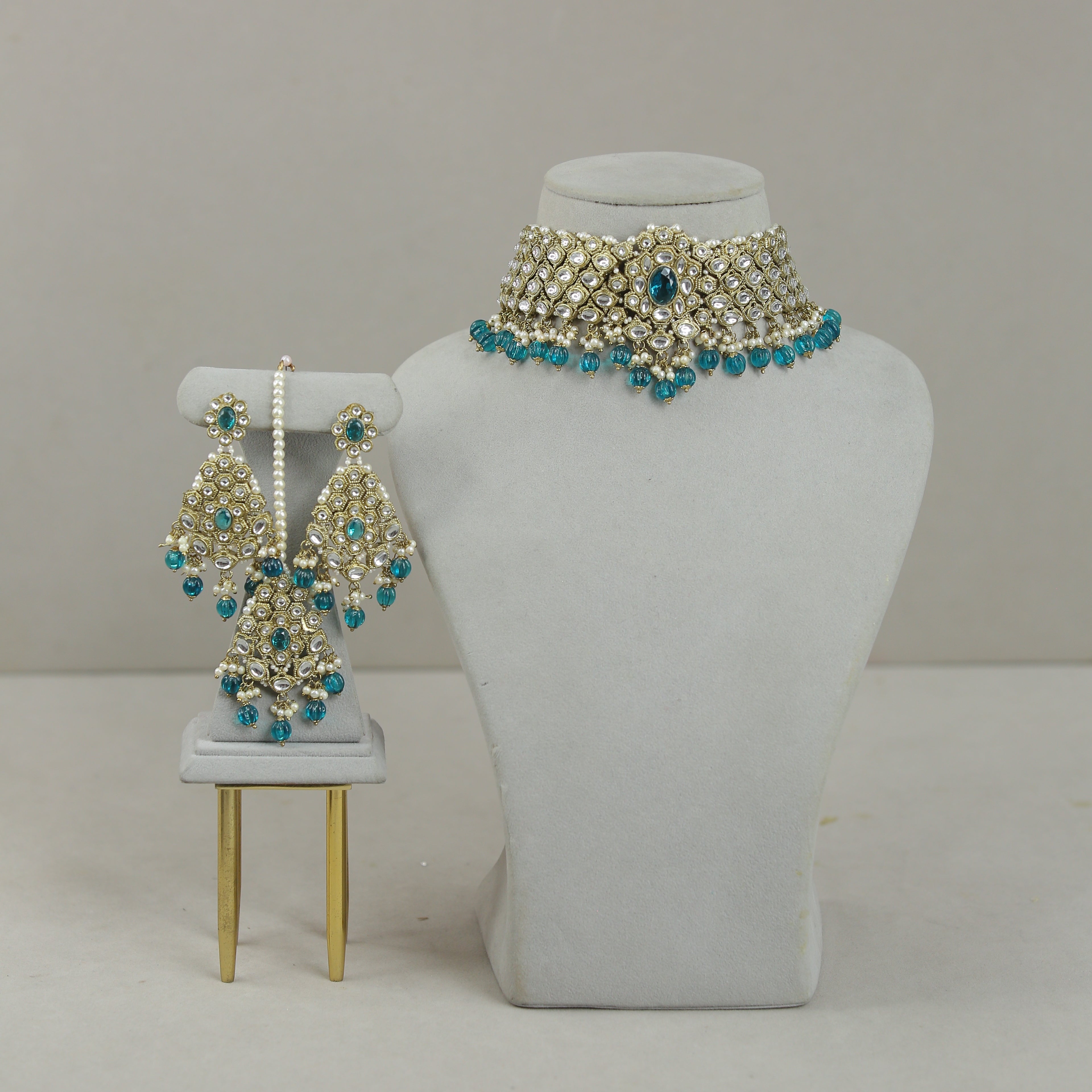 Avisha Kundan Full Set Jewelry - Exquisite Indian Bridal Necklace Set for Weddings & Special Occasions