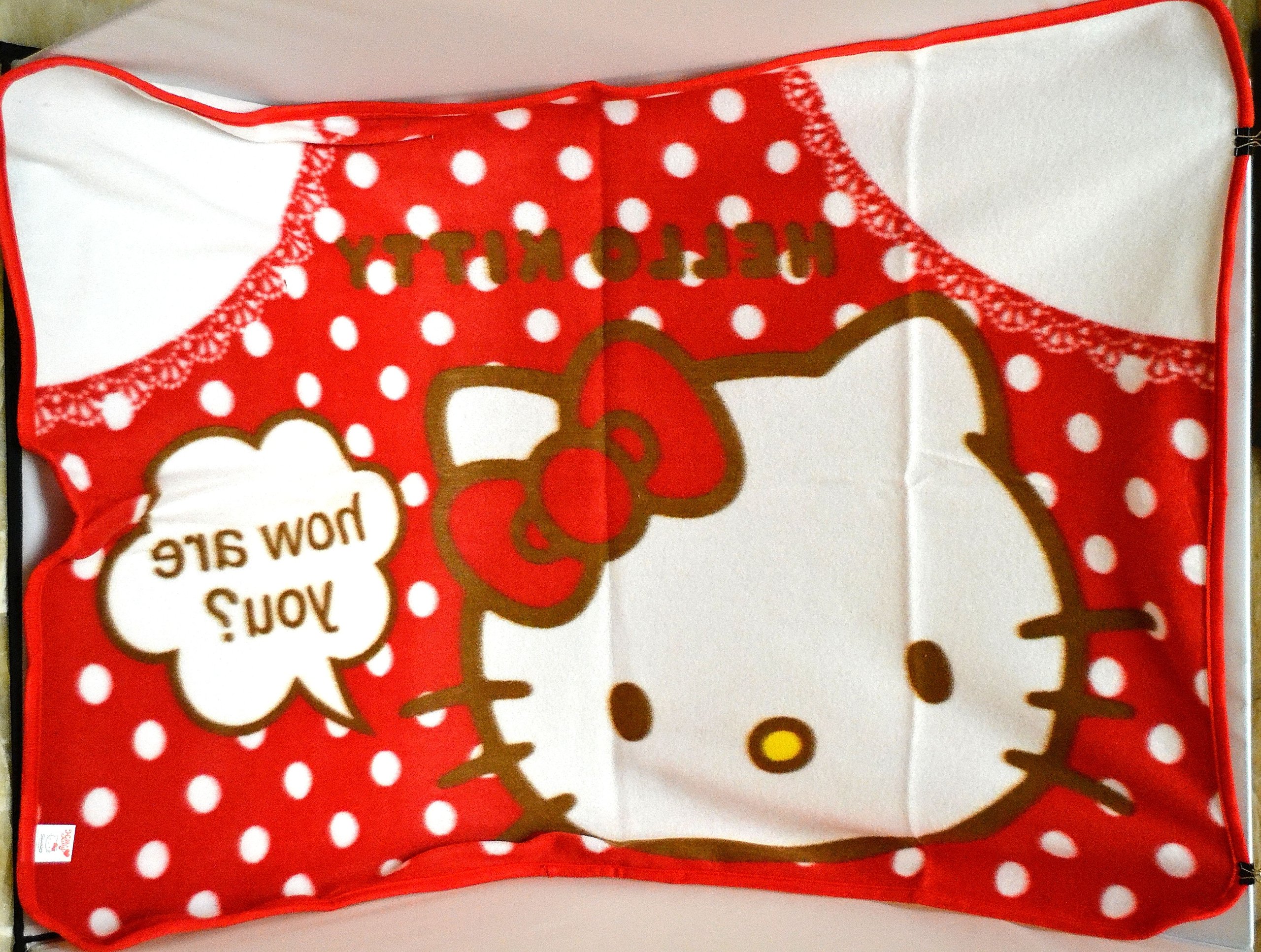 Soft SANRIO Red Hello Kitty Fleece Blanket for Bed, Couch & Travel - Cozy Plush Throw for Kids & Adults - Perfect for Gifts, Movie Nights & Winter Warmth