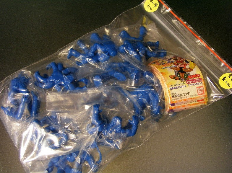 Bandai Gashapon Kinnikuman Part 11 Action Figure Set - Blue Version (20 Figures) - Perfect for Anime Collectors & Display Showcase
