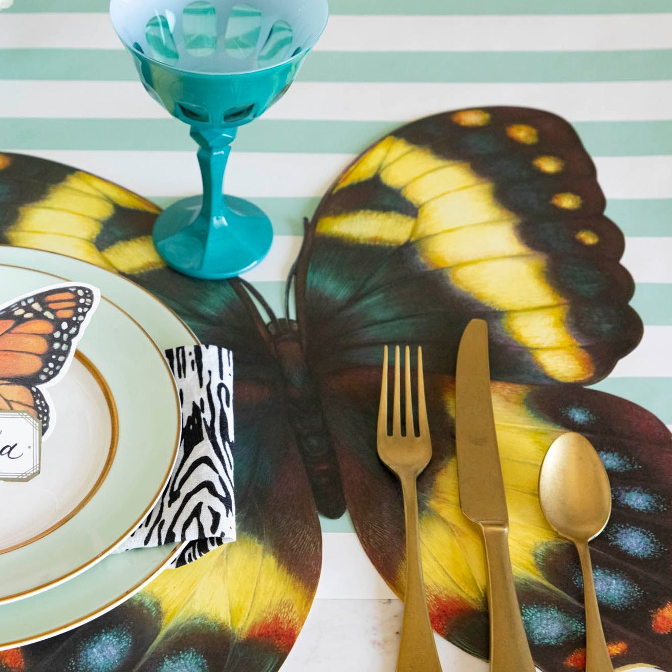 Elegant Die-Cut Butterfly Placemats for Dining Table Decor - Perfect for Spring Parties, Wedding Receptions & Home Decor